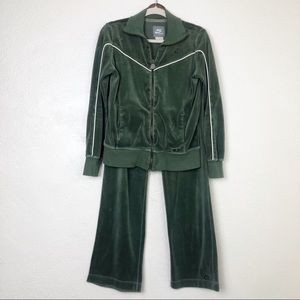 Nike Forrest green vintage track suit set